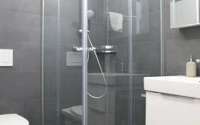 Lamira Serviced Apartments