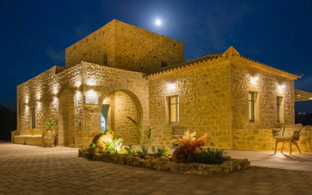 Akrolithi Boutique Hotel