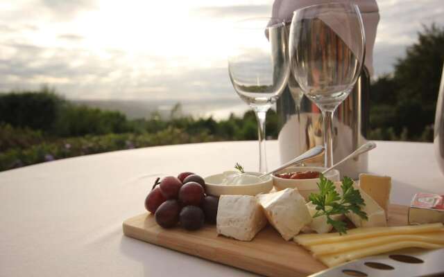 Paradise Cove Country House