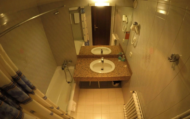 Somriu Hotel City M28