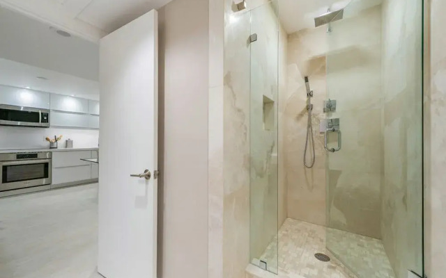 Roney Palace Condo Luxury Rentals