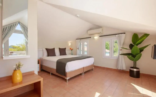 No 14 Hotel & Bistro Gocek