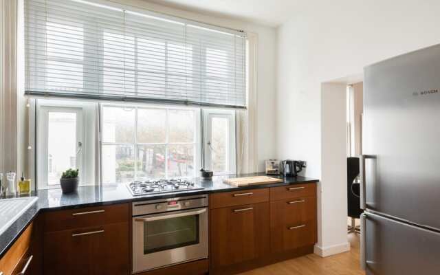 The Holland Park Escape - Modern & Central 2BDR Flat