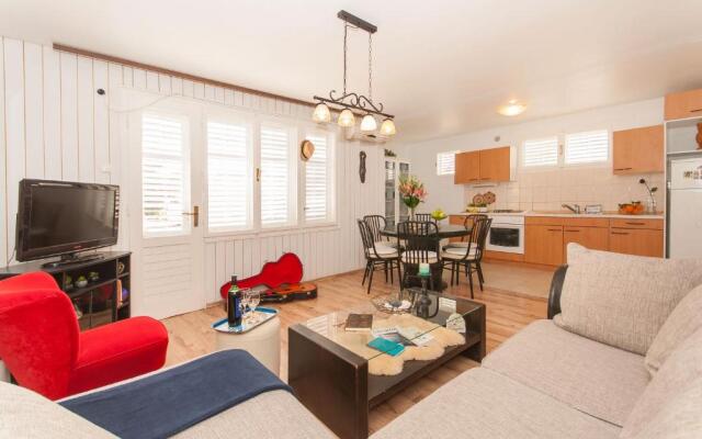 Holiday Home Dalmatino