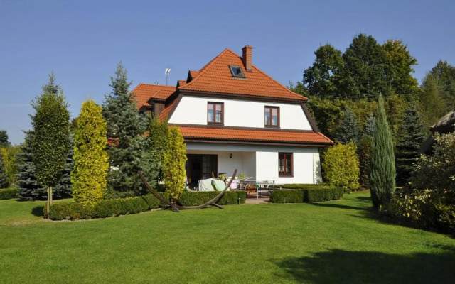 Willa Irys z basenem