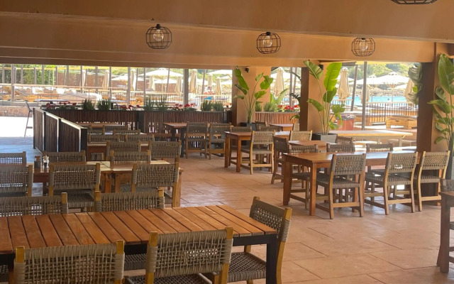Aegeon Beach Hotel
