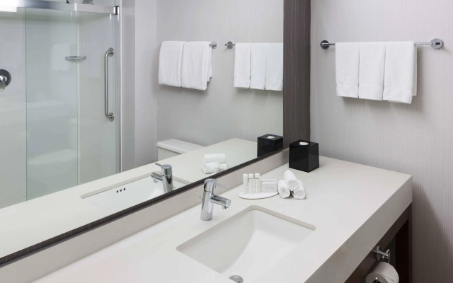 Courtyard by Marriott Alexandria Old Town/Southwest