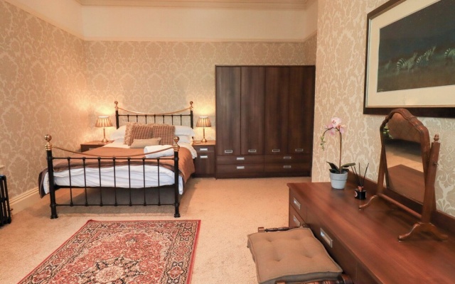 Summerlands Hall Gothic Apartment