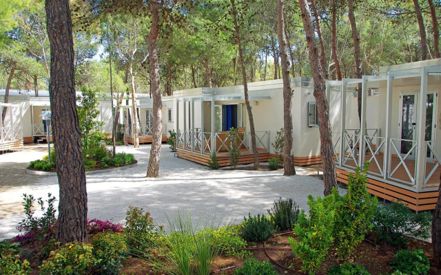 Sira Resort