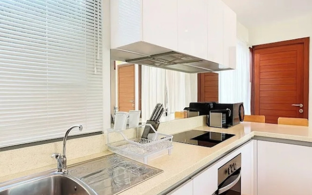 Villa with Pool&Jacuzzi Near Beach V236