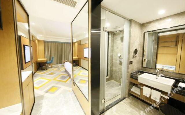 Huhua International Hotel (Shanghai Songjiang)