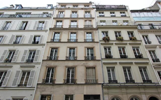 Parisian Home - Studio quartier Trinité