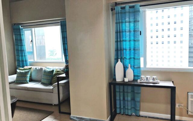 McKinley Park Residences near St Lukes