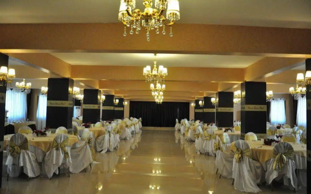 Grand Cinar Hotel