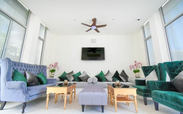 The Aristo Seaview Patong