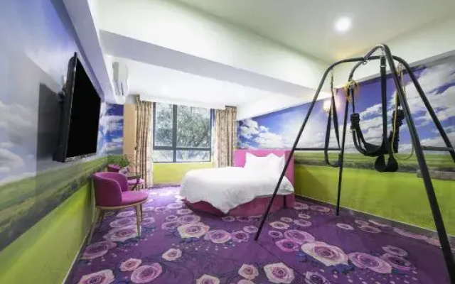 Shengbai Theme Hotel (Jiangbei Airport Branch)