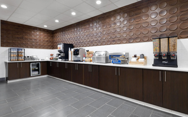 Wingate by Wyndham Savannah Gateway