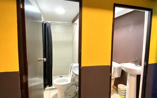 ROOMIES HOSTEL - Santa Maria La Ribera