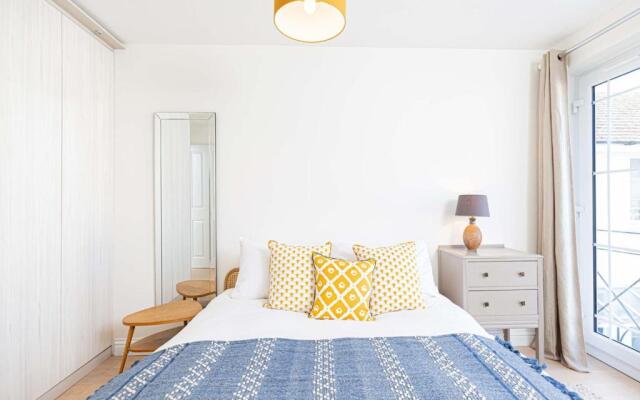 10 Tivoli Mews - By Luxury Apartments