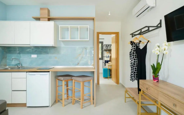 Miracle Suites by Klisma beach