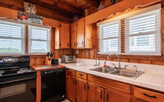 Lowe Tide by Oak Island Accommodations