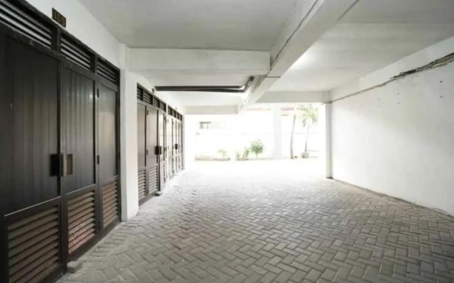 Oyo 1449 Istana Permata Dinoyo