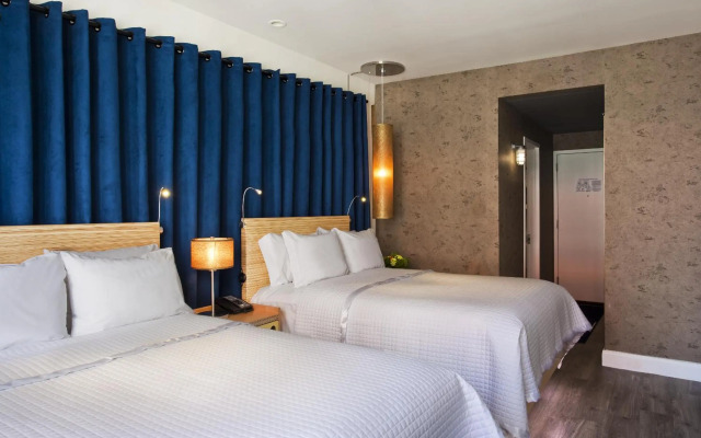 SeaCrest OceanFront Hotel