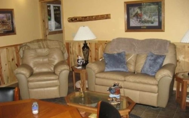 Aspen Hollow Bed & Breakfast
