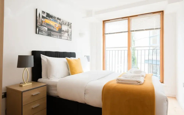 Platinum Apartment next to London Bridge 9995