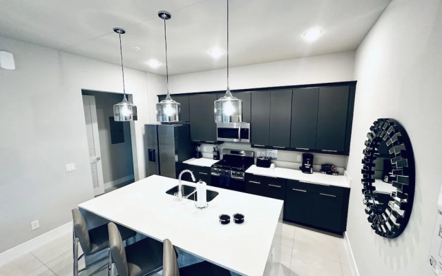 Beautiful Condo at Reunion