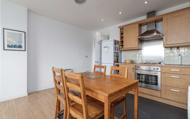 Wonderful 1BR Flat With Balcony - Hackney Downs