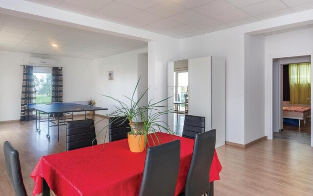 Beautiful Home in Medulin With Wifi and 5 Bedrooms