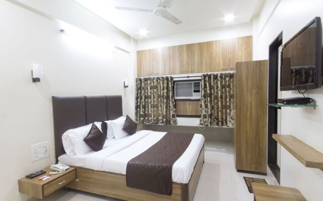 OYO 935 Hotel Palkhee