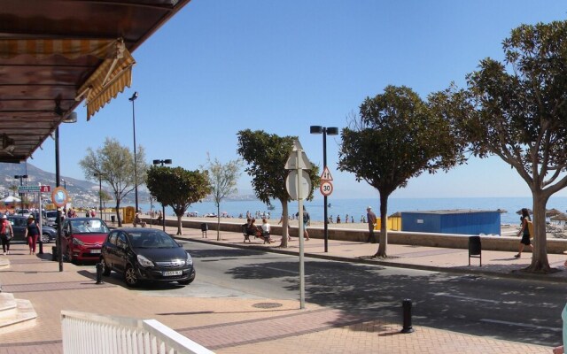 Apartment With one Bedroom in Fuengirola, With Wonderful sea View, Pool Access, Balcony - 10 m From the Beach