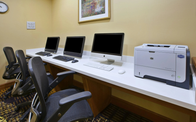 Hampton Inn Commerce Novi