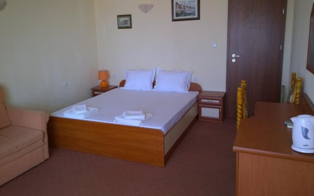 Elinor Guest House
