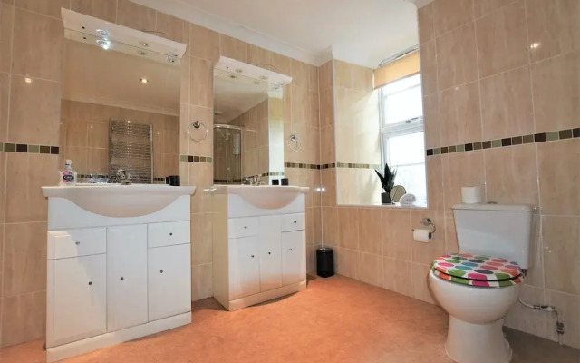 Meridian Place - yourapartment