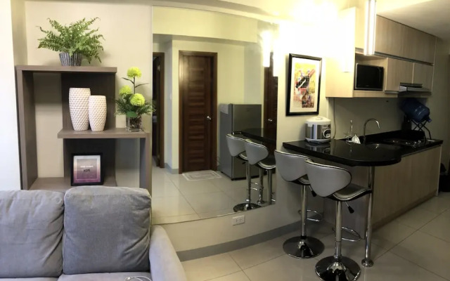 Cozy Furnished Rooms at Horizons 101
