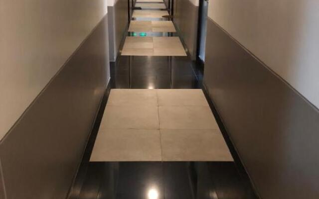 Baguio Central Apartment by Goshenland