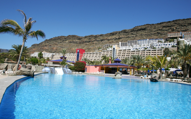 LIVVO Lago Taurito Hotel & Aquapark All Inclusive