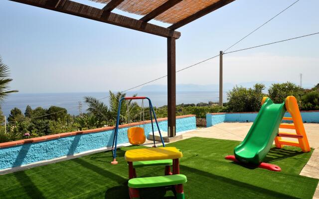 Sc025 Villa Calamazzo 5 Posti a Pochi Metri dal m