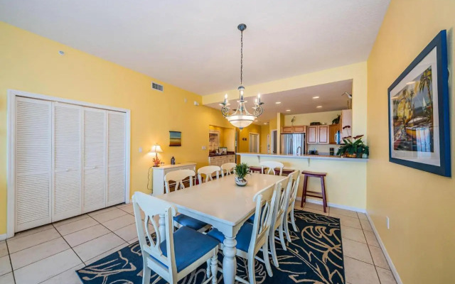 Waterfront Breeze Condo Condo