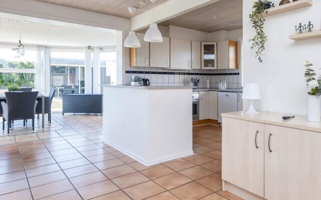 Spacious Holiday Home in Hemmet Jutland near Sea