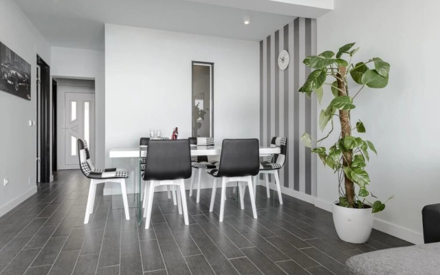 Apartments Lavilla