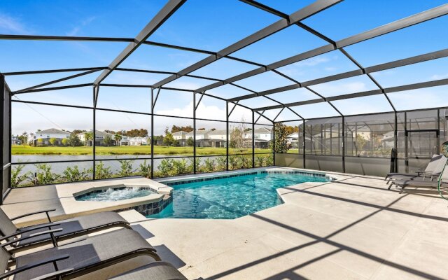 Lake Breeze 6 Bedrooms