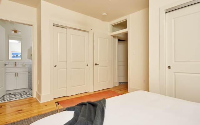 Sonder by Marriott Bonvoy The Louie Apartments CBD