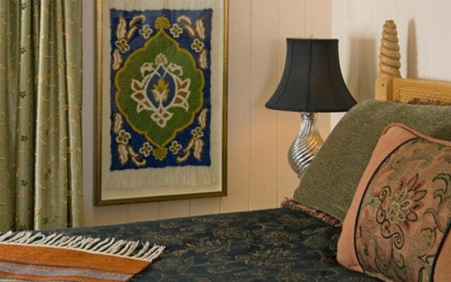 Four Kachinas Bed & Breakfast Inn