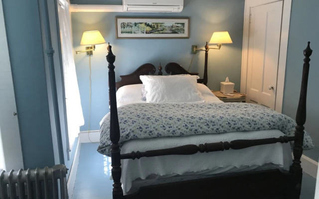 Monadnock Inn