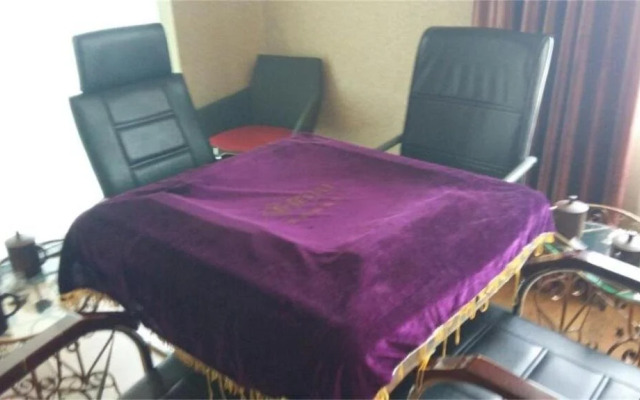 Yinxiang Business Inn