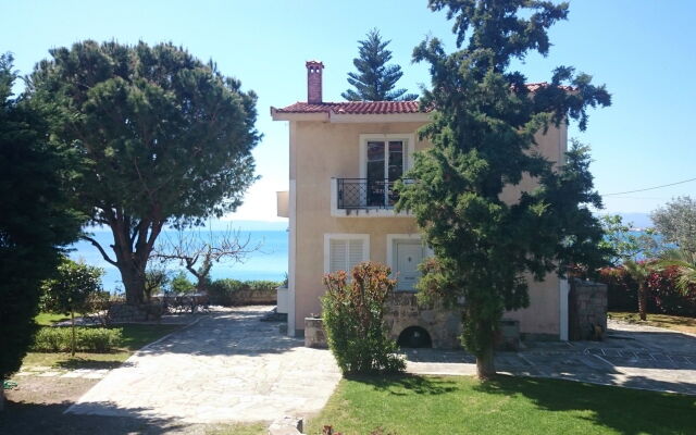 Messinian Blue SeaSide Villa